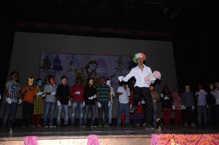 Ham Natak Kyo Karte Hain — Why We Perform